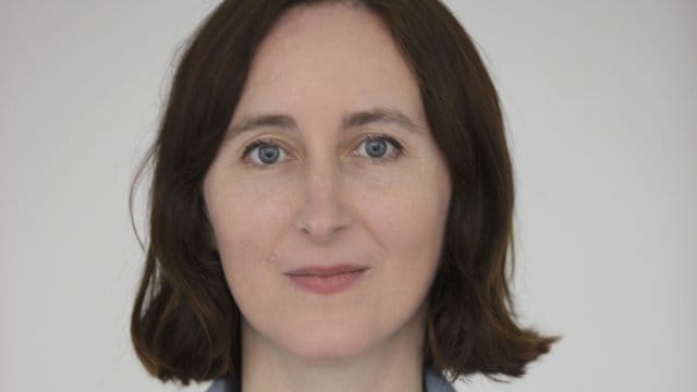 Die Künstlerin Maria Eichhorn erhält den Käthe-Kollwitz-Preis 2021. Die Künstlerin Maria Eichhorn erhält den Käthe-Kollwitz-Preis 2021.
