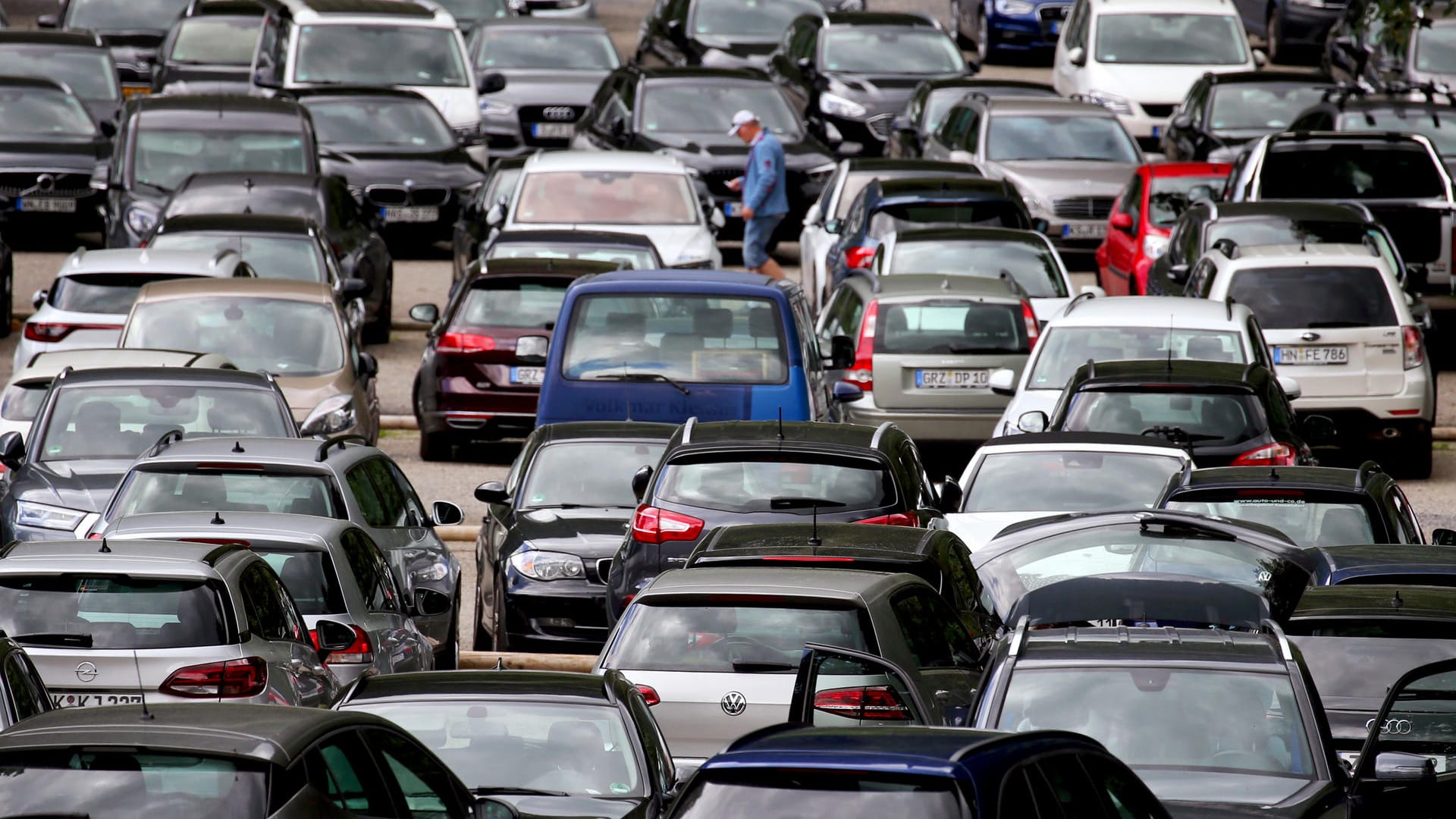 Kfz-Steuer: Halter von neuen Autos mit hohem Spritverbrauch müssen bald mehr zahlen.