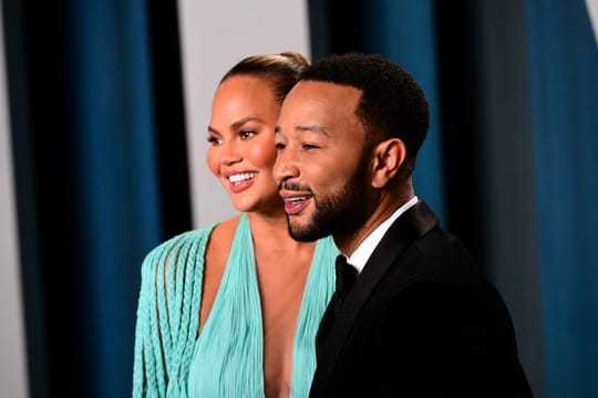 John Legend und Chrissy Teigen freuen sich auf einen Jungen.