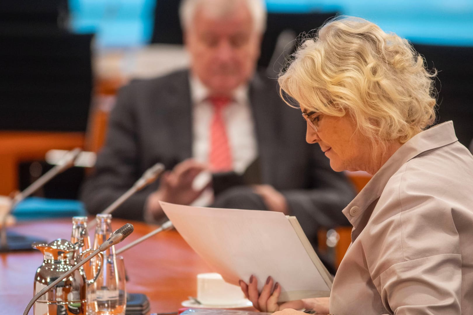 Justizministerin Christine Lambrecht: Eine solche Studie sei nach mehreren rechtsextremen Vorfällen bei der Polizei notwendig, betonte die SPD-Politikerin.