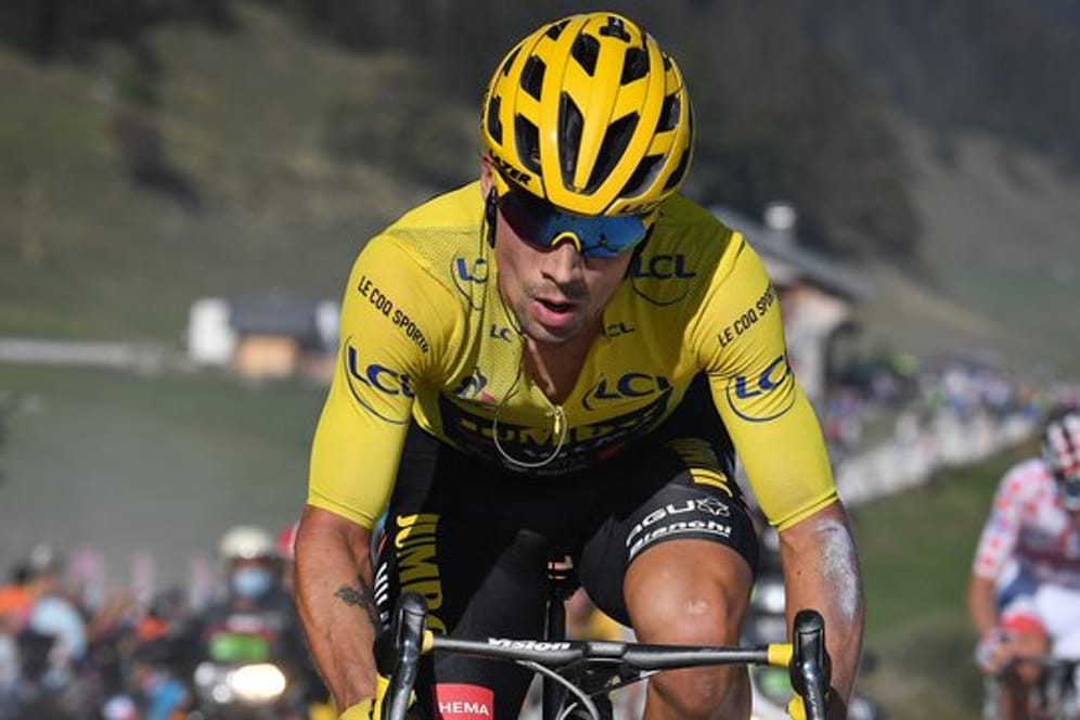 Primoz Roglic aus Slowenien führt die Gesamtwertung der Tour de France an.