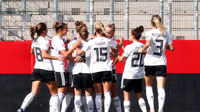 Die DFB-Frauen ließen Irland keine Chance.
