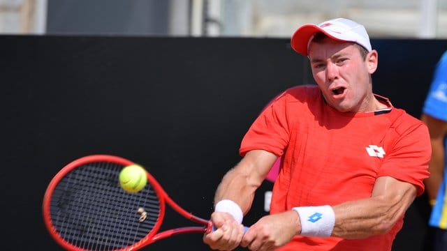 Dominik Koepfer ist in Rom an Novak Djokovic gescheitert. Dominik Koepfer ist in Rom an Novak Djokovic gescheitert.