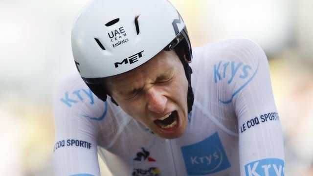 Tadej Pogacar hat bei der Tour de France die Führung in der Gesamtwertung übernommen. Tadej Pogacar hat bei der Tour de France die Führung in der Gesamtwertung übernommen.