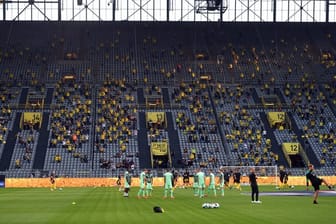 In Dortmund sahen 9300 Zuschauer den 3:0-Sieg des BVB gegen Borussia Mönchengladbach.
