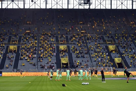 In Dortmund sahen 9300 Zuschauer den 3:0-Sieg des BVB gegen Borussia Mönchengladbach.