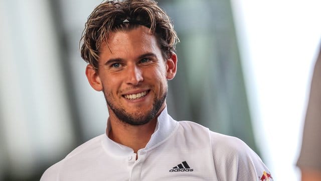 US-Open-Sieger Dominic Thiem sieht Nadal und Djokovic beim Tennis-Turnier in Paris als die Favoriten. US-Open-Sieger Dominic Thiem sieht Nadal und Djokovic beim Tennis-Turnier in Paris als die Favoriten.