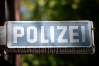 Bei einem Einsatz wegen einer Ruhestörung in Göttingen ist es zu einem Fall offenbar illegaler Polizeigewalt gekommen.
