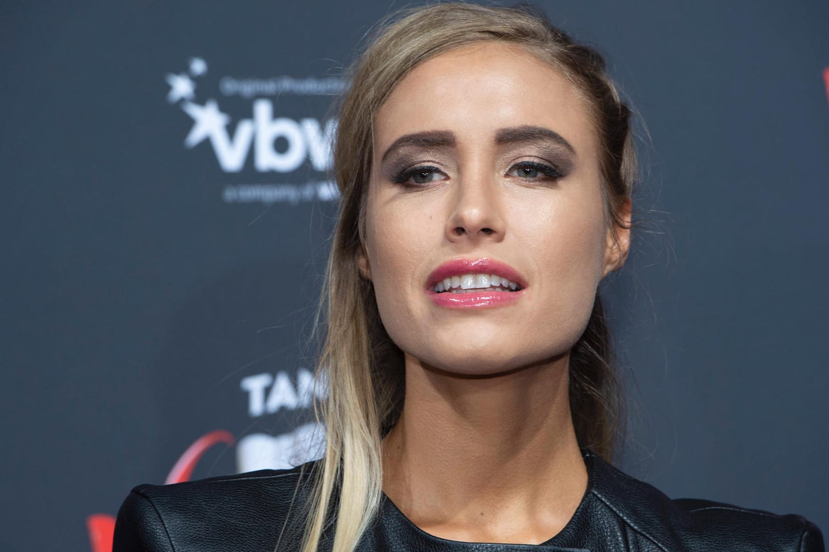 Alena Gerber: Das Model liegt mit einer Herzmuskelentzündung im Krankenhaus.