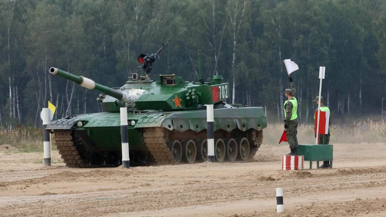 Militär: Bis zu 250 Panzer will Russland beim "Kaukasus2020" einsetzen, zudem sind 80.000 Menschen an dem Einsatz beteiligt.