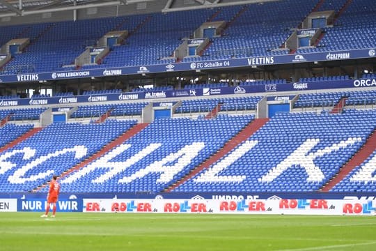 Schalkes erstes Saison-Heimspiel in der Veltins Arena droht ohne Zuschauer stattzufinden.