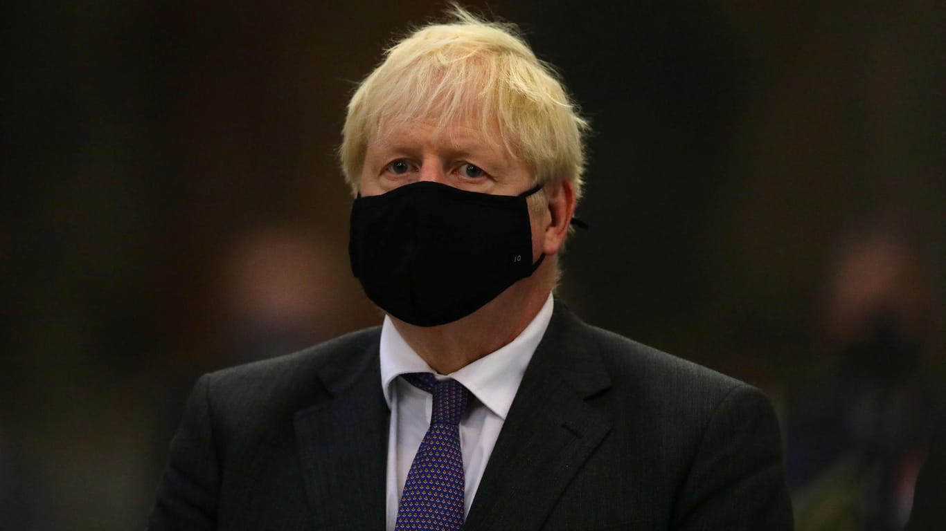 Boris Johnson verheddert sich im Brexit-Drama.
