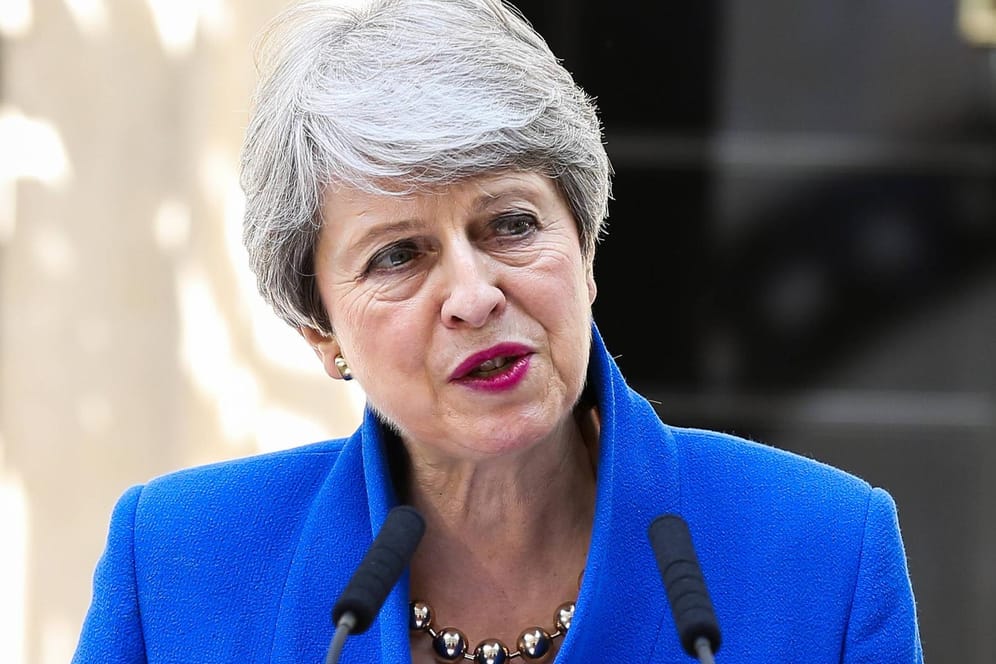 London: Ex-Regierungschefin Theresa May kritisiert Boris Johnsons Brexipläne.
