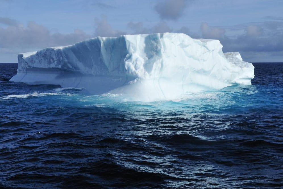 Eisberg in der Davisstraße vor der Baffininsel, Kanada: Forscher warnen vor einem eisfreien Sommer im Artischen Ozean.