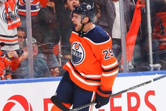 Center der Edmonton Oilers: Leon Draisaitl spielt seit sechs Jahren in der NHL und absolvierte dort bisher über 400 Partien.