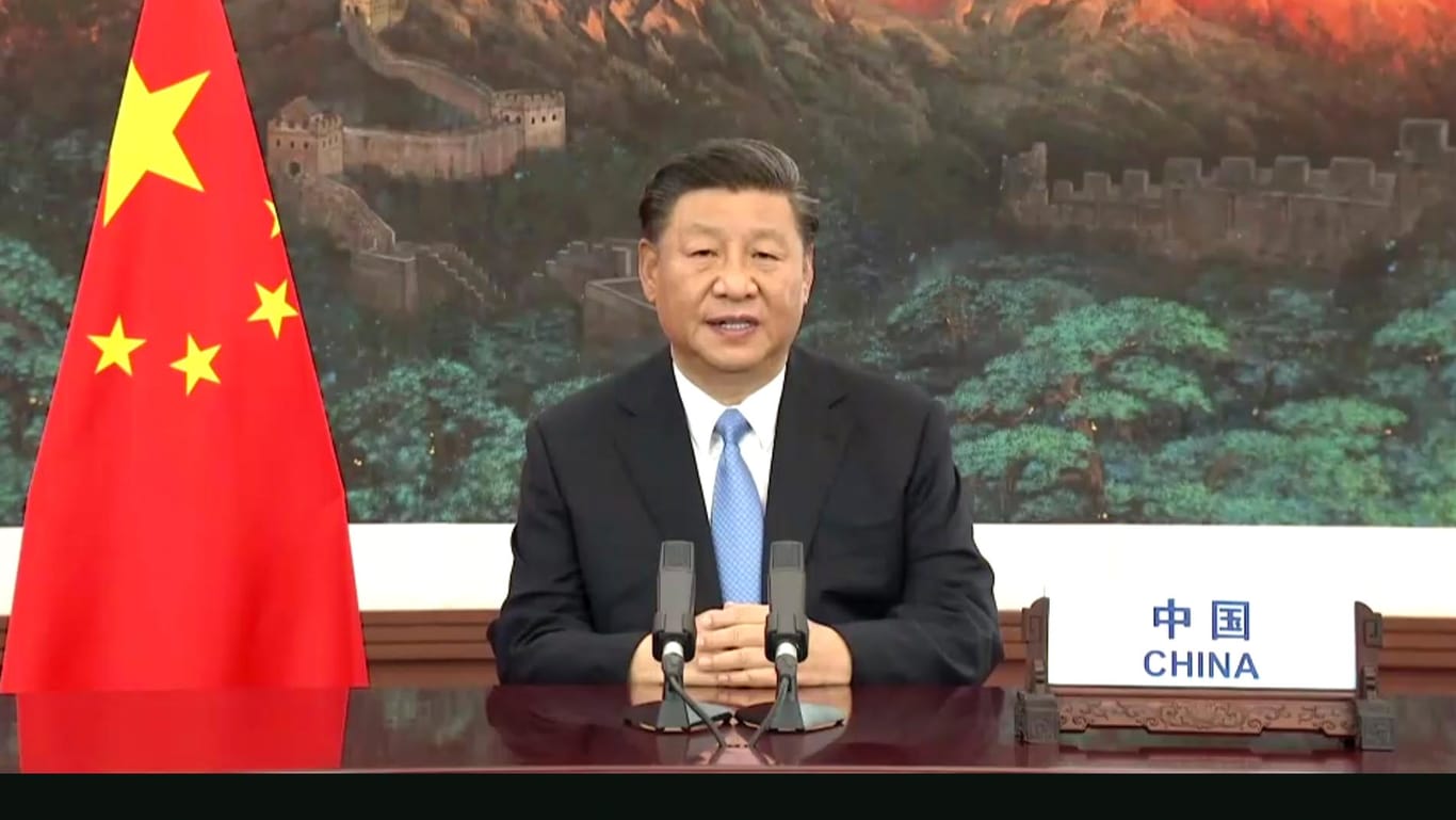 Xi Jinping, Präsident von China, spricht während einer vorab aufgezeichneten Videobotschaft anlässlich des Beginns der Generaldebatte der 75. UN-Vollversammlung. Aufgrund der Corona-Pandemie findet die Debatte in diesem Jahr größtenteils online statt.