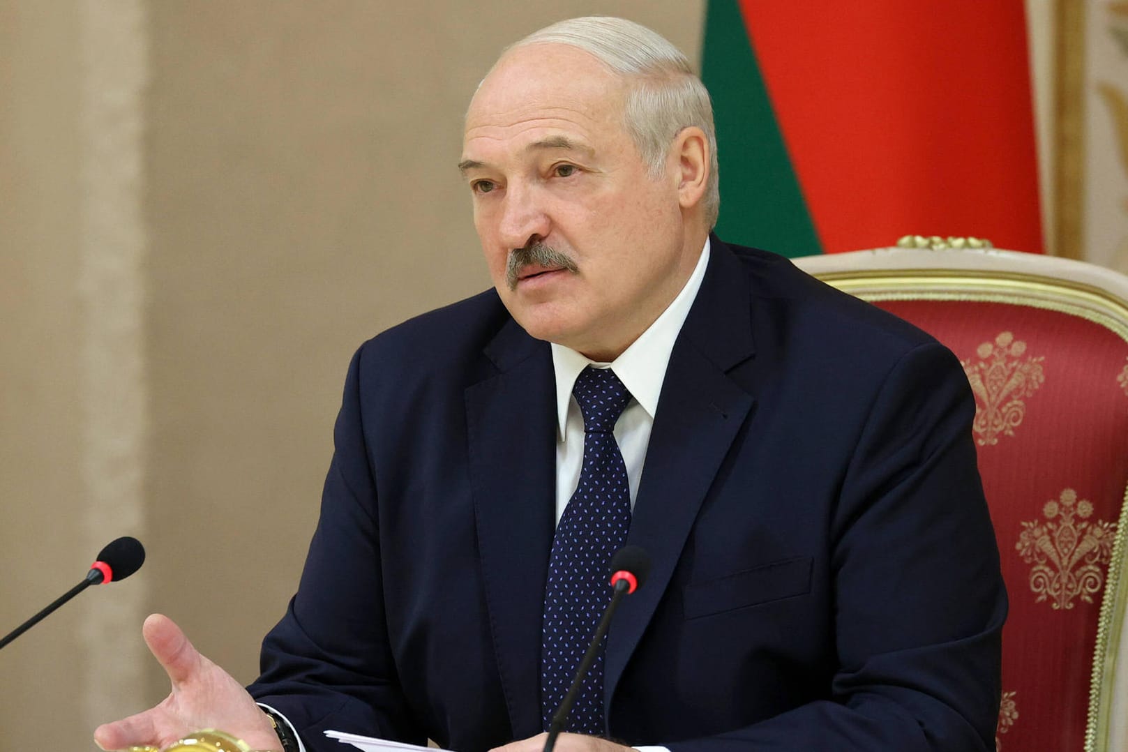 Belarus: Alexander Lukaschenko hat sich erneut in sein Amt einführen lassen, ganz ohne Ankündigung.