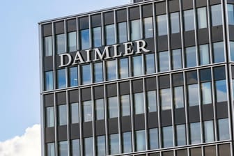 Daimler-Stammsitz in Stuttgart-Untertürkheim: Bis 2025 sollen es hier 4.000 Stellen weniger geben.