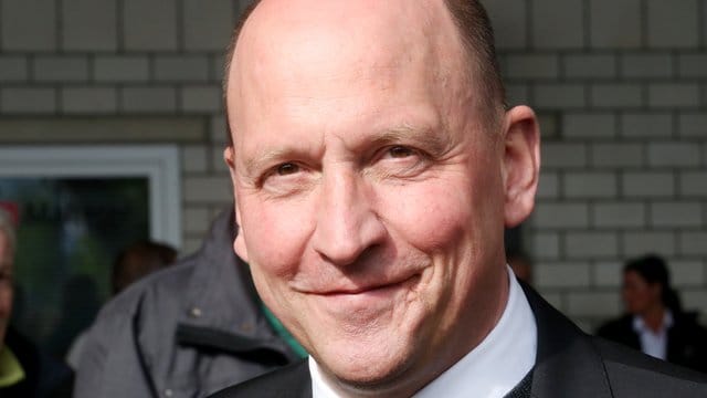 Freut sich, dass in Mönchengladbach wieder Zuschauer ins Stadion können: Gladbach-Geschäftsführer Stephan Schippers. Freut sich, dass in Mönchengladbach wieder Zuschauer ins Stadion können: Gladbach-Geschäftsführer Stephan Schippers.