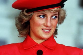 Lady Diana: In der neuen Staffel "The Crown" wird sie von Emma Corrin verkörpert und die plaudert nun ein intimes Detail aus.