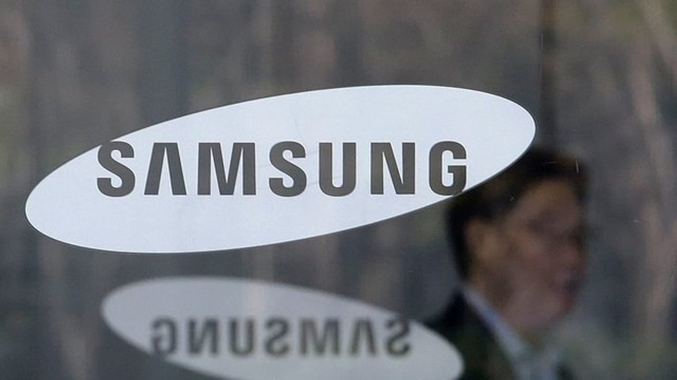 Samsung tritt mit seinem eigenen Bezahldienst vor allem gegen Google Pay an, weil der Bezahlservice des US-Konzerns auch auf Smartphones von Samsung verfügbar ist.