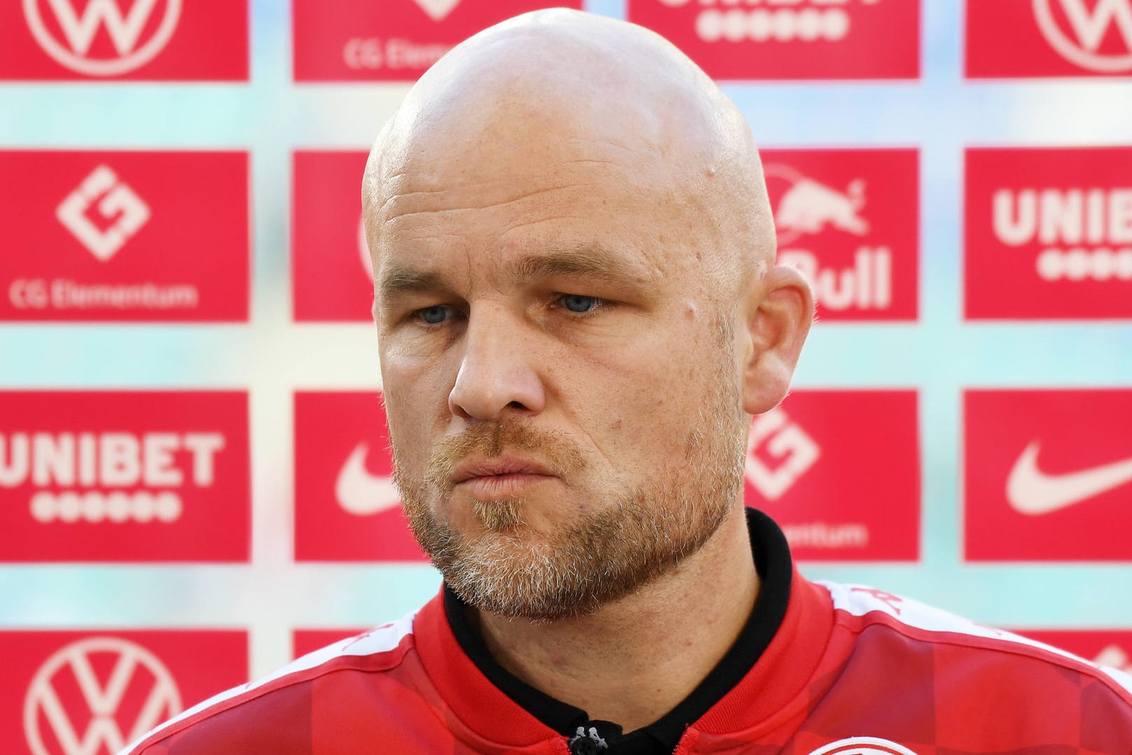 Rouven Schröder: Der Mainz-Sportvorstand Rouven Schröder ist in Erklärungsnot.
