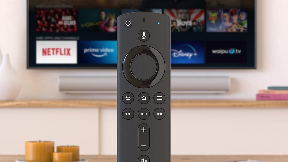 Der neue FireTV-Stick: Mit der Fernbedienung können nun auch TV-Geräte bedient werden