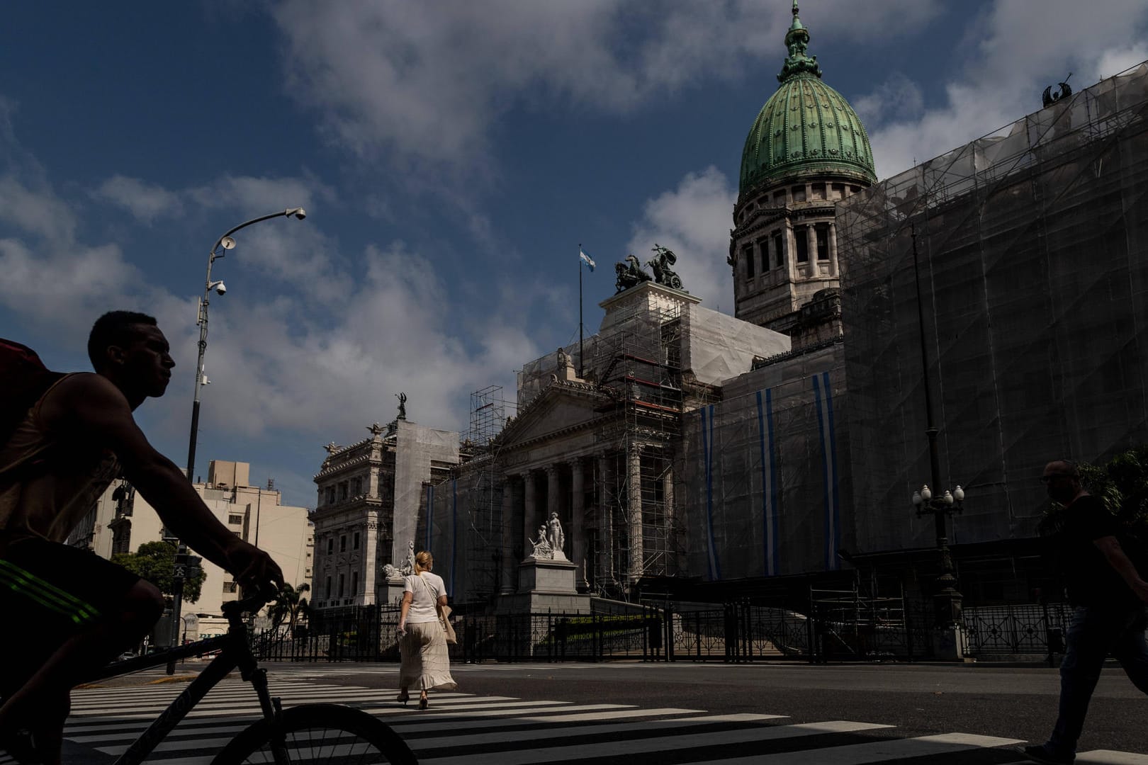 Argentinien: Im Parlament ist einem Abgeordneten ein peinlicher Fehler passiert.