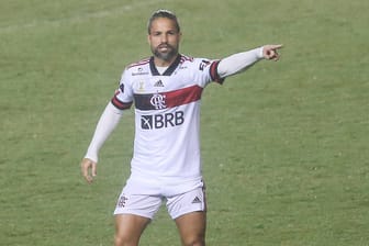 Der Ex-Bremer Diego im Flamengo-Trikot: Der Corona-Ausbruch im Team sorgt für viel Wirbel.