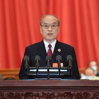 Botschafter Zhang Jun: Er hinterfragt nach Trumps Kritik die USA und ihr Vorgehen in der Corona-Krise während des UN-Sicherheitsrats.