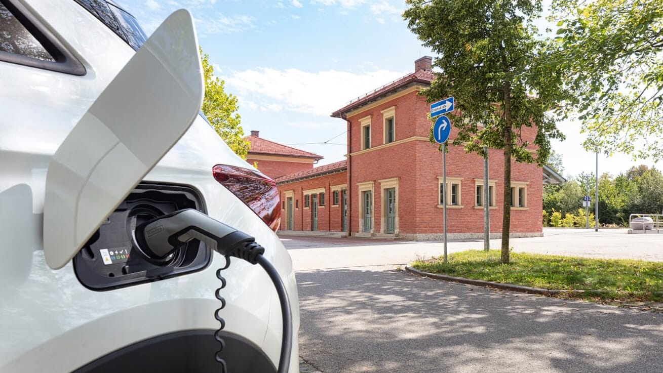 Altötting: Auch eine Ladestation für Elektroautos ist vorhanden.