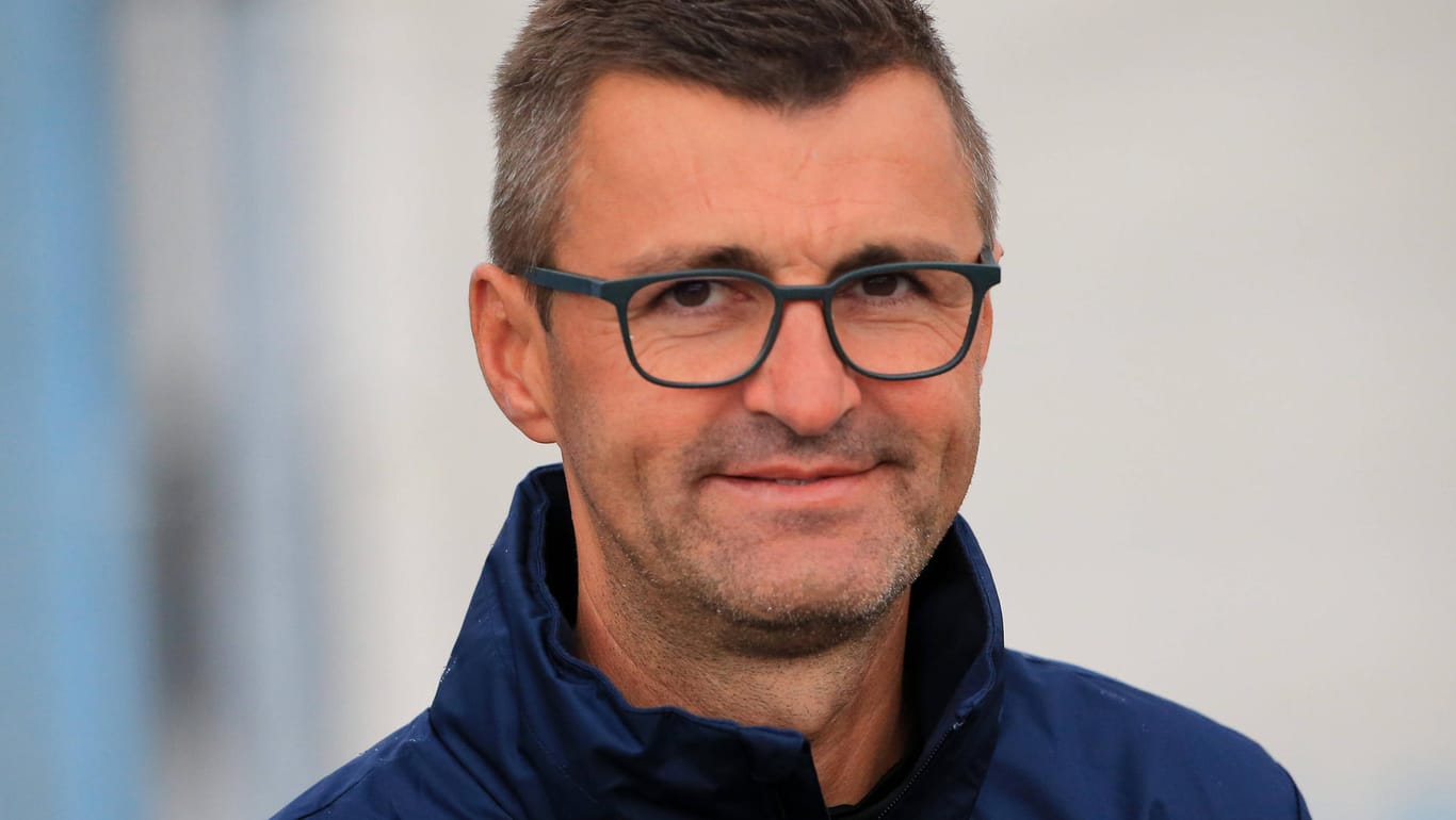 Trainer Michael Köllner: TSV 1860 München hat 10.200 Dauerkarten verkauft.