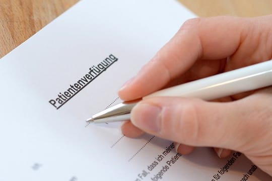 Wie eine Patientenverfügung aussieht, ist nicht festgelegt. Wie eine Patientenverfügung aussieht, ist nicht festgelegt.