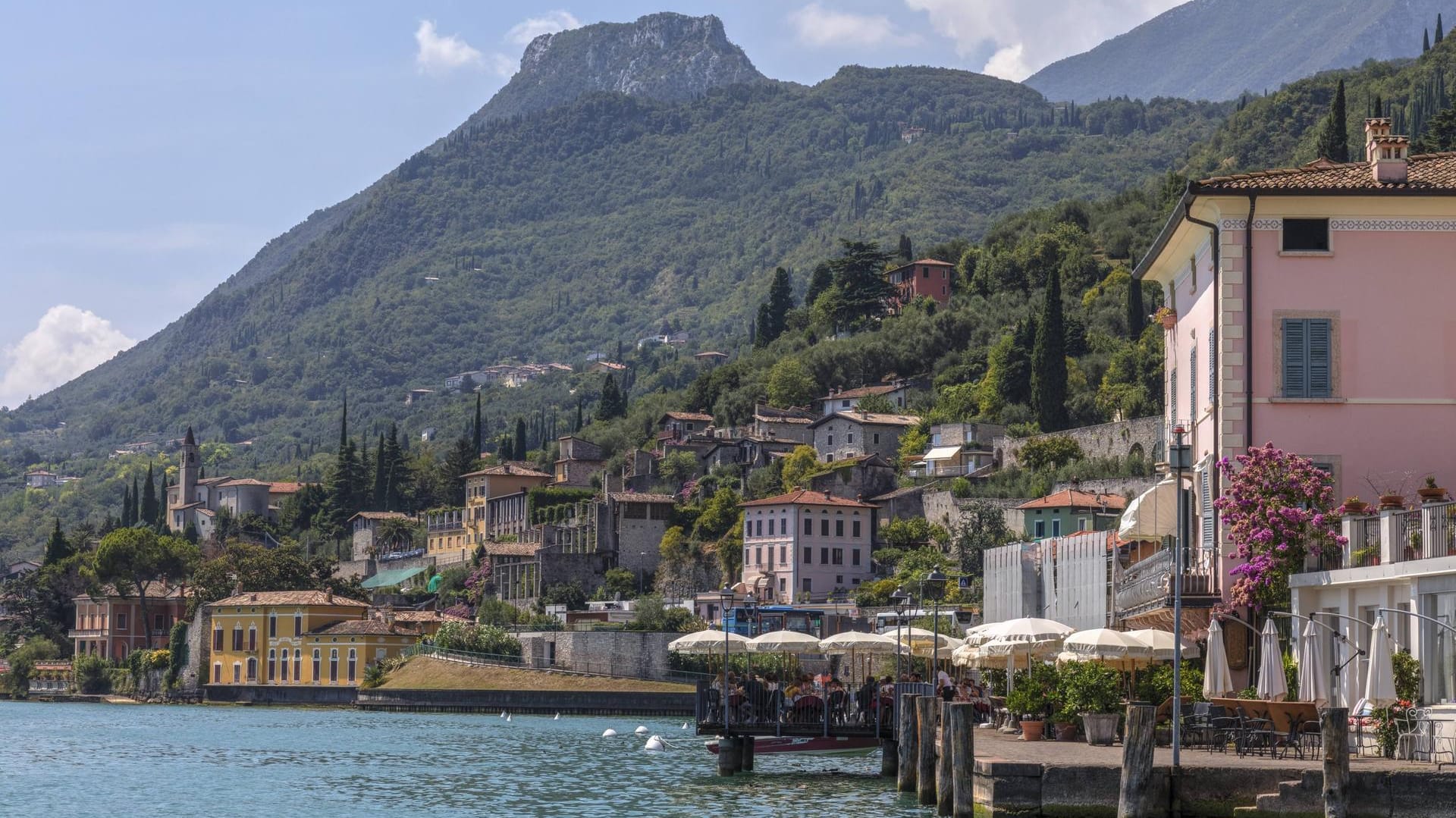 Gargnano am Gardasee: Der attraktive Mix aus alpiner und mediterraner Landschaft macht die Region noch immer zu einem Sehnsuchtsort für viele deutsche Urlauber.