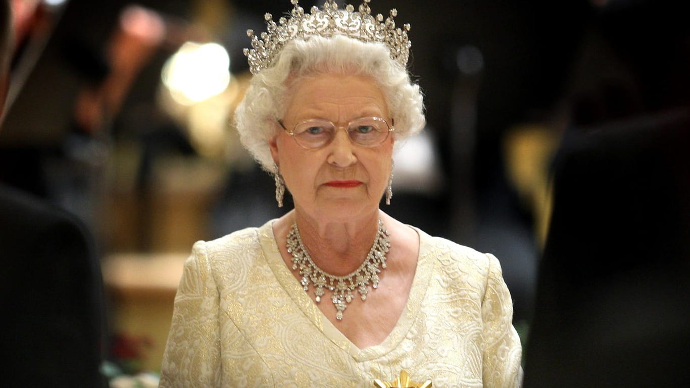 Königin Elizabeth II.: Auch die britische Monarchin hat mit der Corona-Krise zu kämpfen.