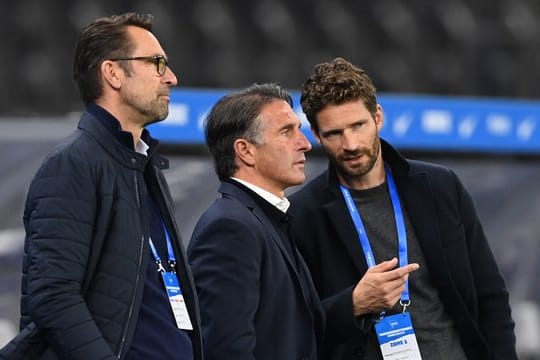 Such für Hertha noch Verstärkungen: Manager Michael Preetz, Trainer Bruno Labbadia und Sportdirektor Arne Friedrich (l-r).