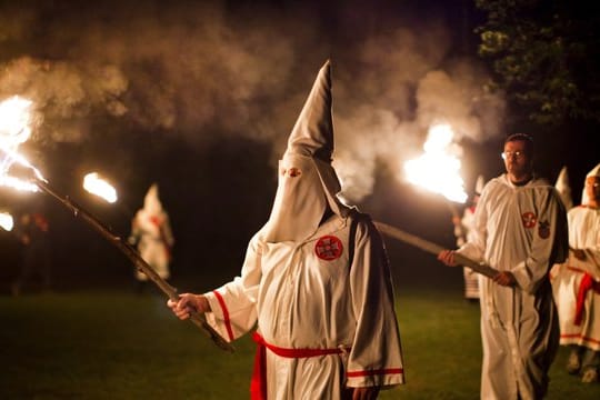 Mitglieder des rassistischen Ku-Klux-Klan.