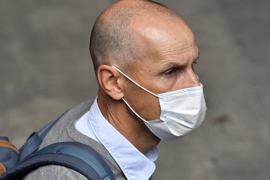 Heiko Herrlich ist der Trainer des FC Augsburg.