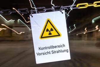 "Kontrollbereich Vorsicht Strahlung": In gut zwei Jahren ist Schluss mit Atomstrom in Deutschland.