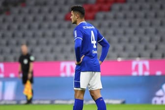 Der Schalker Ozan Kabak soll Werder Bremens Ludwig Augustinsson bespuckt haben.