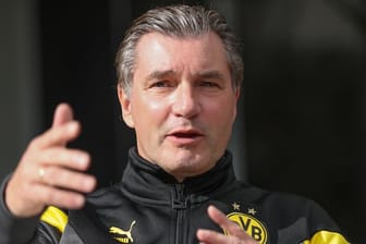 BVB-Sportdirektor Michael Zorc sieht den FC Bayern durchaus auch als Vorbild.