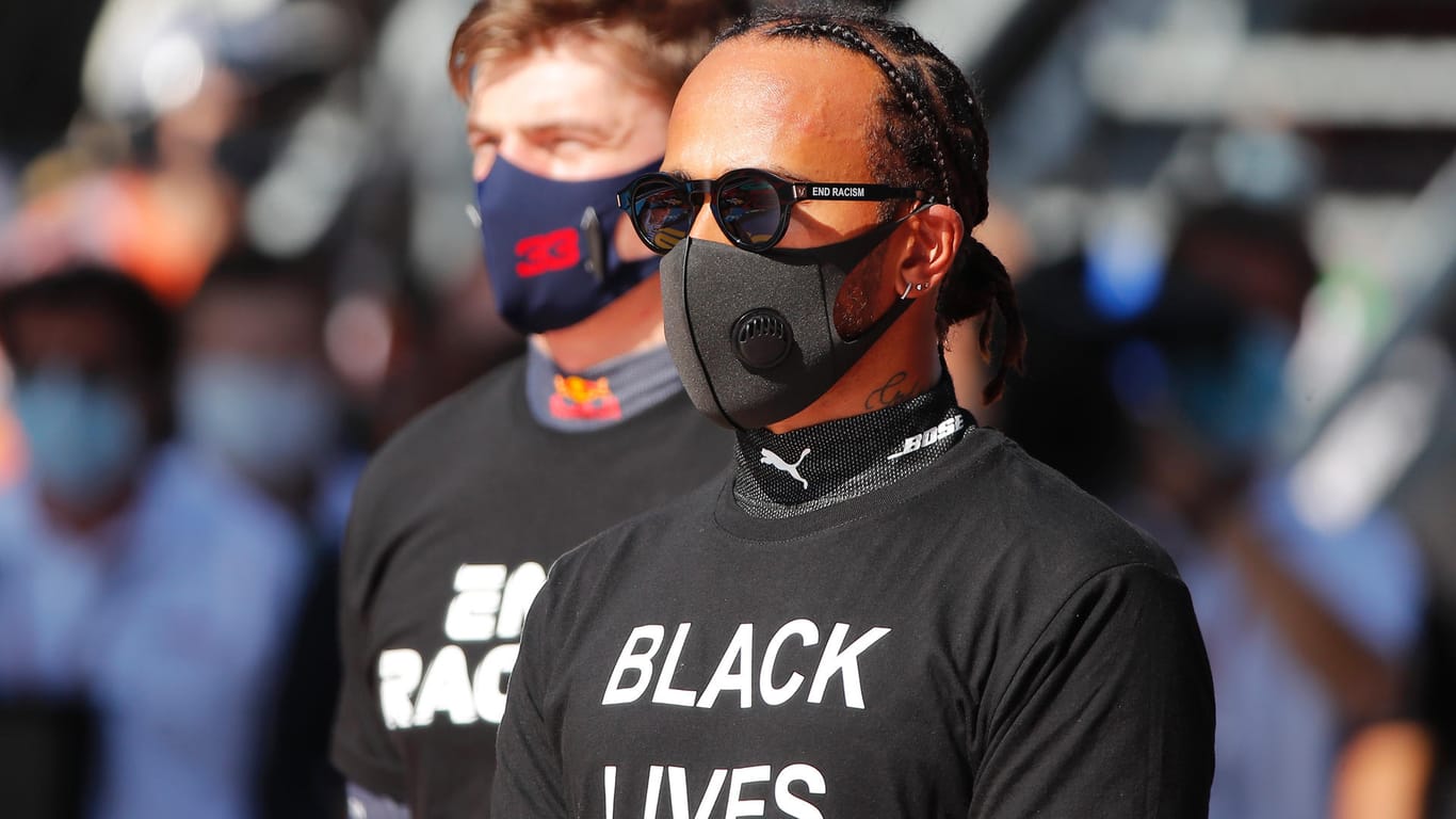 Politisch engagiert: Lewis Hamilton im "Black Lives Matter"-T-Shirt vor dem Rennen in Sotschi.