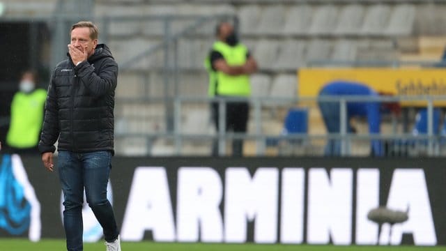 Köln-Sportchef Horst Heldt regte sich über die Torwart-Kritik auf.