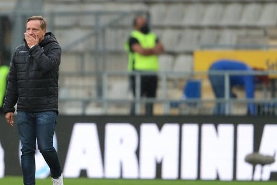 Köln-Sportchef Horst Heldt regte sich über die Torwart-Kritik auf.