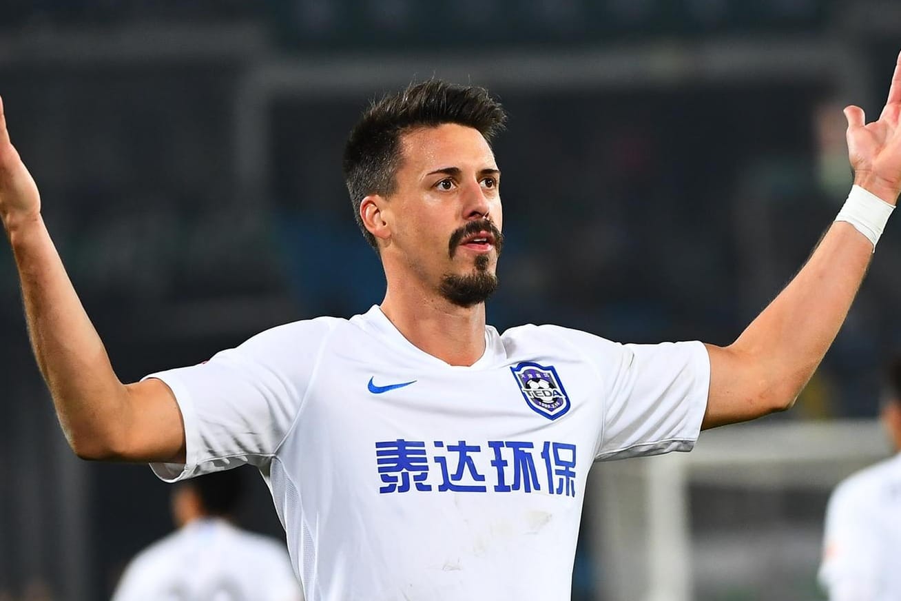 Sandro Wagner: Der frühere Nationalspieler wird ab sofort als Experte beim Streamingdienst DAZN agieren.