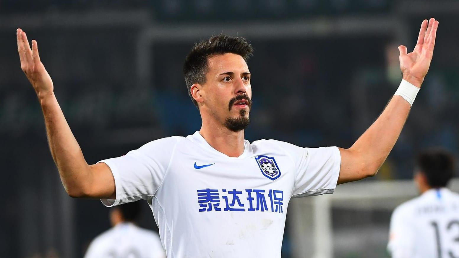 Sandro Wagner: Der frühere Nationalspieler wird ab sofort als Experte beim Streamingdienst DAZN agieren.