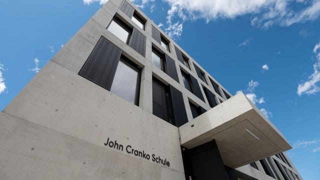 Der Neubau, in dem sich die John Cranko Schule befindet