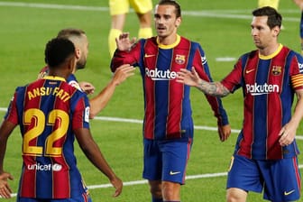 Sieg zum Saisonauftakt: Lionel Messi (re.) und der FC Barcelona schlugen beim Debüt von Trainer Ronald Koeman den FC Villarreal mit 4:0.