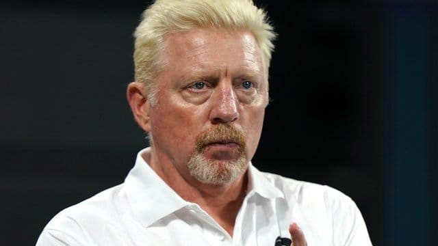 Ist "positiv überrascht über das erste Sandplatz-Match von Sascha Zverev in diesem Jahr": Boris Becker. Ist "positiv überrascht über das erste Sandplatz-Match von Sascha Zverev in diesem Jahr": Boris Becker.