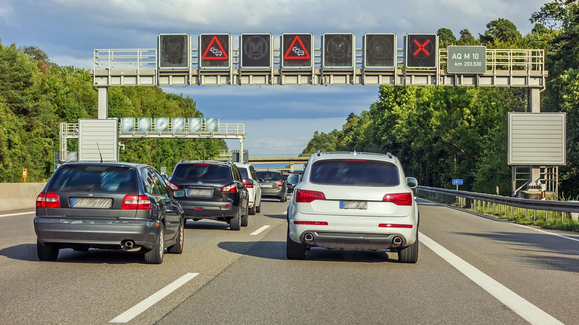 Autobahn: Die Staugefahr am 3. Oktober ist laut dem Auto Club Europa überschaubar.